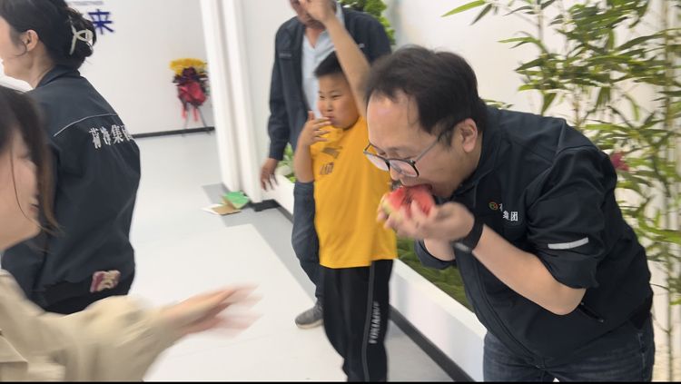 荷净集团 开展“一路前行 感恩有你 团结共进 收获未来”为主题团建会暨烧烤节活动