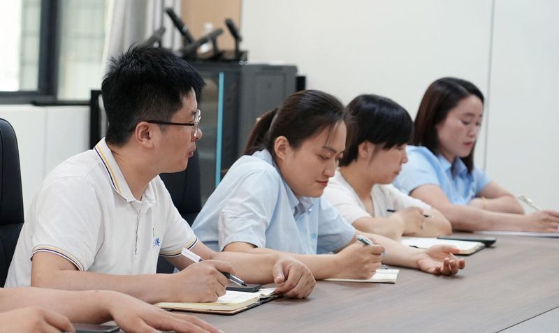 荷净集团召开团队提升交流工作会议
