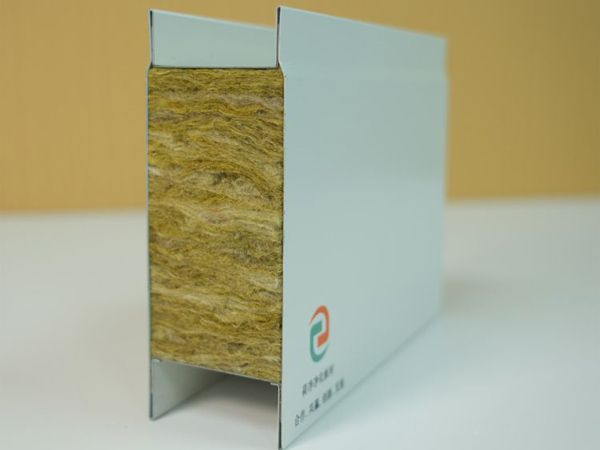 手工板与机制板在施工与定制上的差异