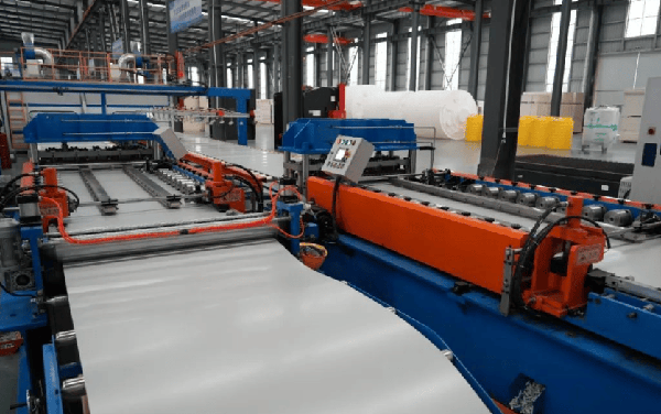 定陶区委副书记,区长刘勇一行莅临荷净集团调研指导工作